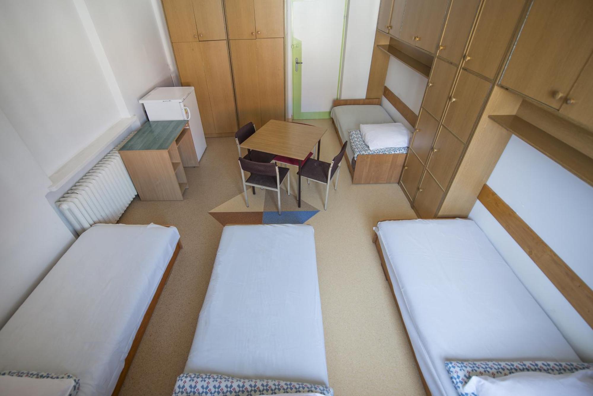 Dizzy Daisy Hostel Wrocław Szoba fotó